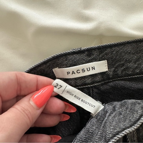 Women’s Pacsun High Rise Boot Cut Distressed Jeans - Picture 8 of 8